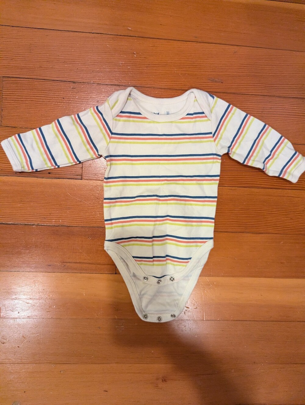 Pact Organic Cream Striped Long-Sleeve One-Piece onesie bodysuit 3-6 mo EUC
